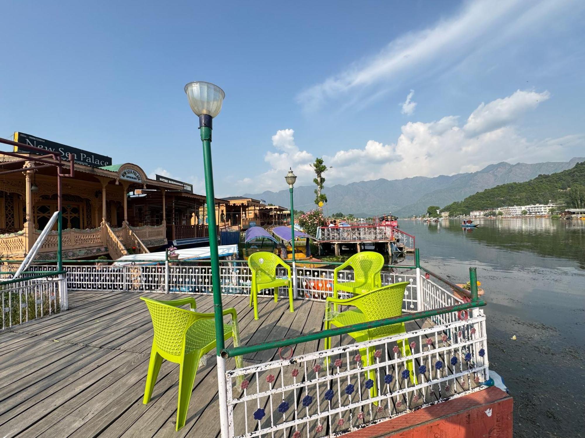 New Sea Palace Houseboats Srīnagar Exterior foto