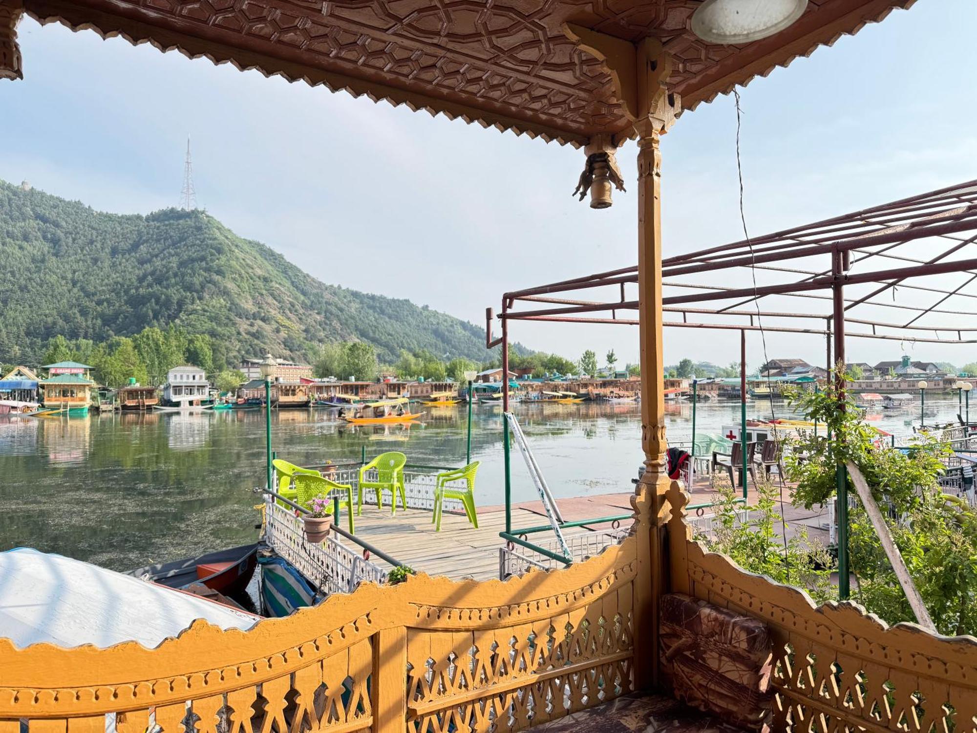 New Sea Palace Houseboats Srīnagar Exterior foto