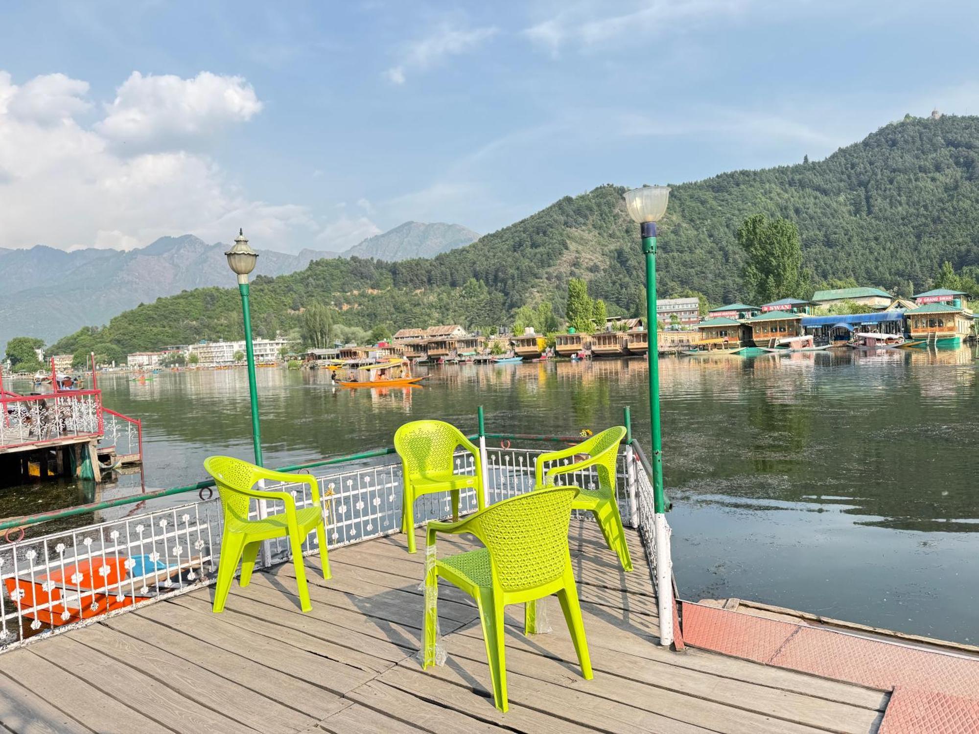 New Sea Palace Houseboats Srīnagar Exterior foto