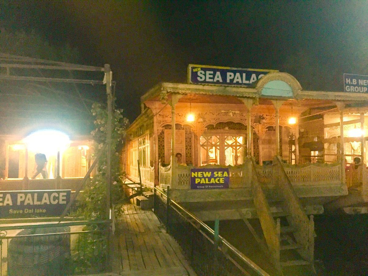 New Sea Palace Houseboats Srīnagar Exterior foto