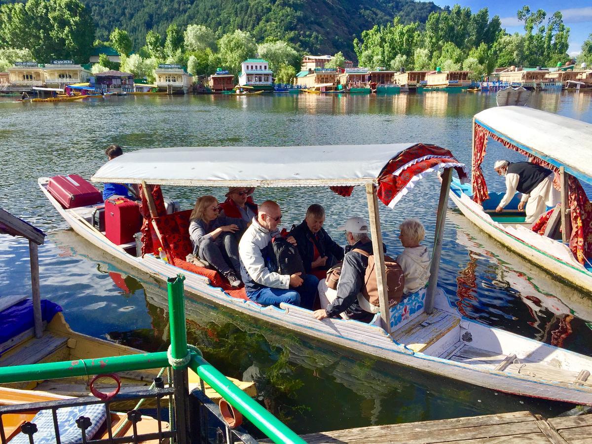 New Sea Palace Houseboats Srīnagar Exterior foto