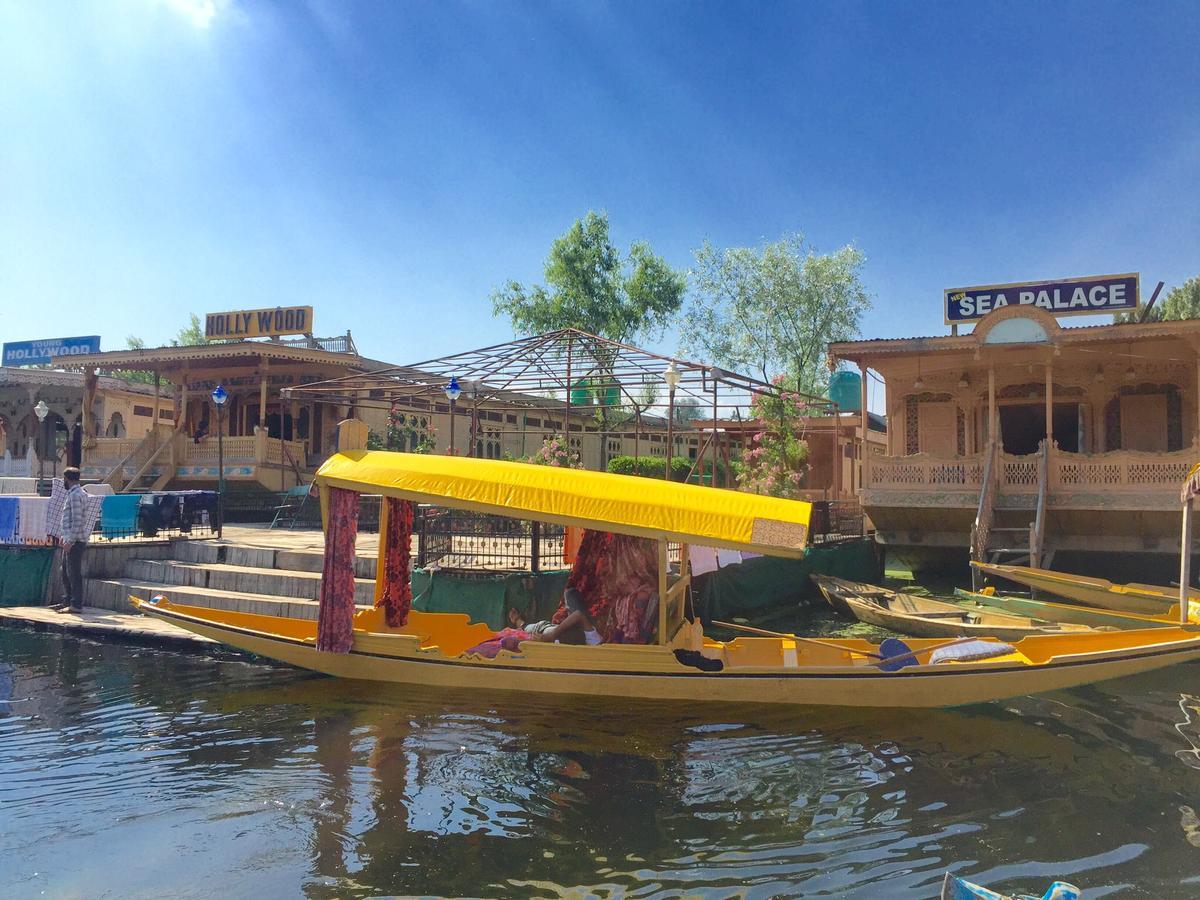New Sea Palace Houseboats Srīnagar Exterior foto