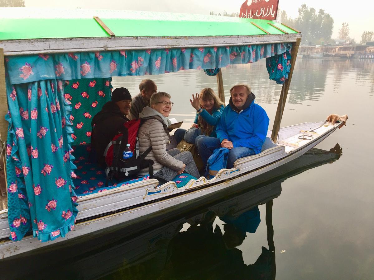 New Sea Palace Houseboats Srīnagar Exterior foto